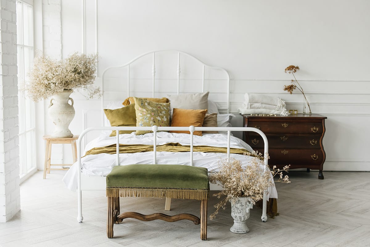 modern farmhouse bedroom